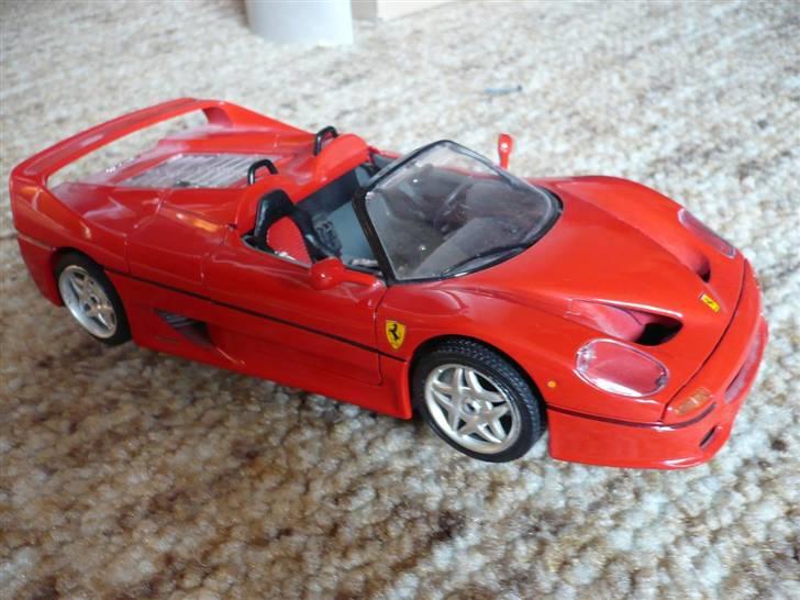 Mine modelbiler 1:18 - Ferrari f50 billede 81