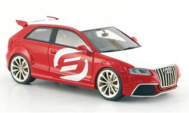 MODEL BILER i størrelse 1:43-1:24 og 1:18  - Audi A3 Club Sport koncept bil.

Bygget i 250 stk af Looksmart diecast.

Str: 1 43 billede 156