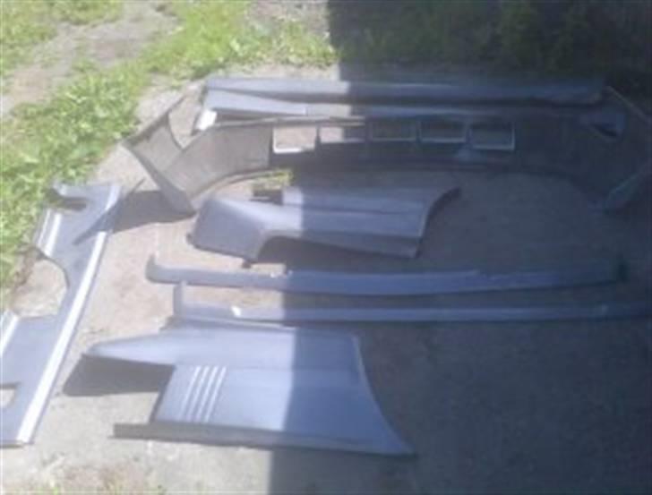 Ombygning af volvo 240 - Det sidste til skørtesættet. orig volvo (-: billede 45