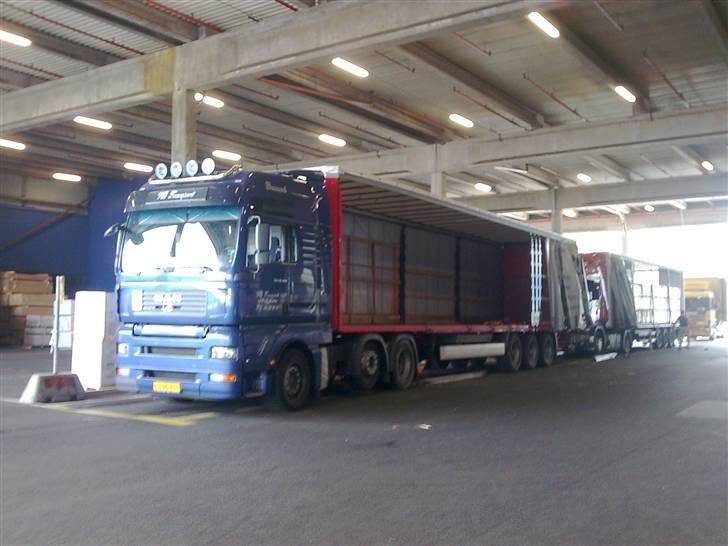 Billeder fra mine ture hos VB Transport - Så bliver der læsse i Broby. billede 56