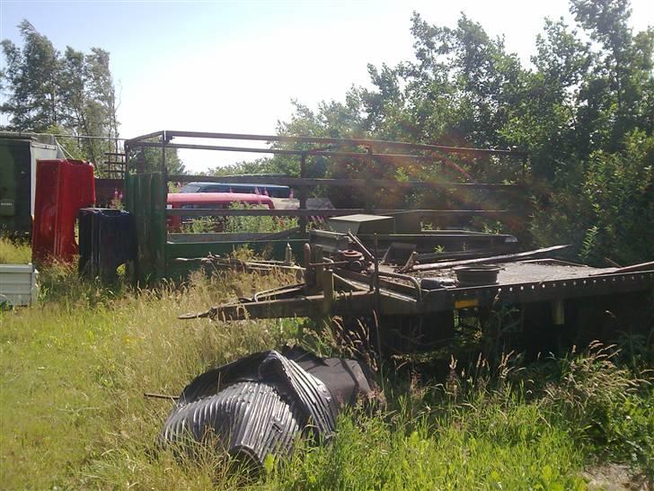 Til minde om Ove Bruun.. - Masser af gamle milli containere, vogne osv.. billede 7