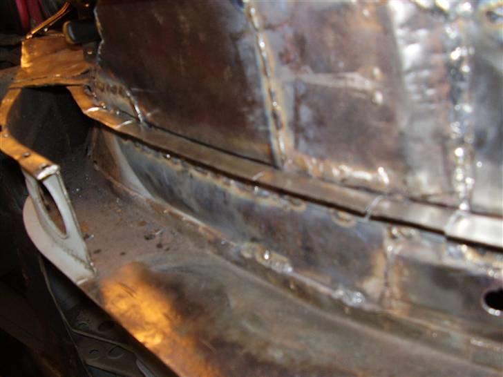 Alfa Romeo Alfetta GTV - Den går vist ikke under kategorien "aldrig svejset" hehe billede 60