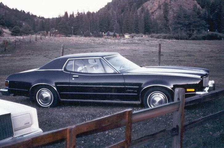 1975 Mercury Montego MX - Foran gode venners bjerghytte i Rocky Mountains i Colorado udenfor Denver. billede 11