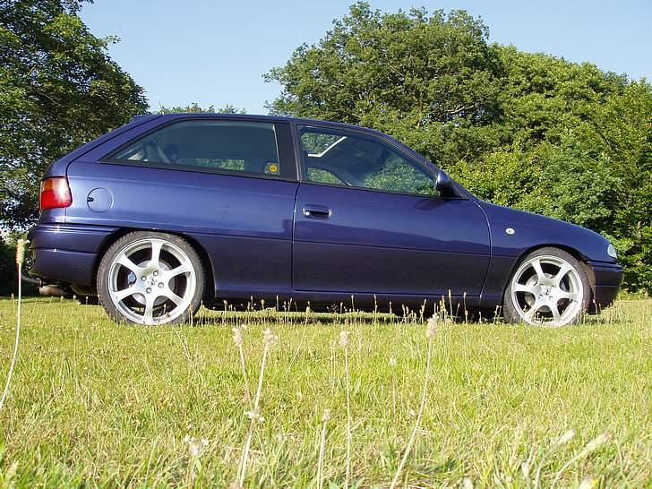 Biler gennem tiden - Opel Astra 2.0 16v GSI årg. 1997 solgt billede 2