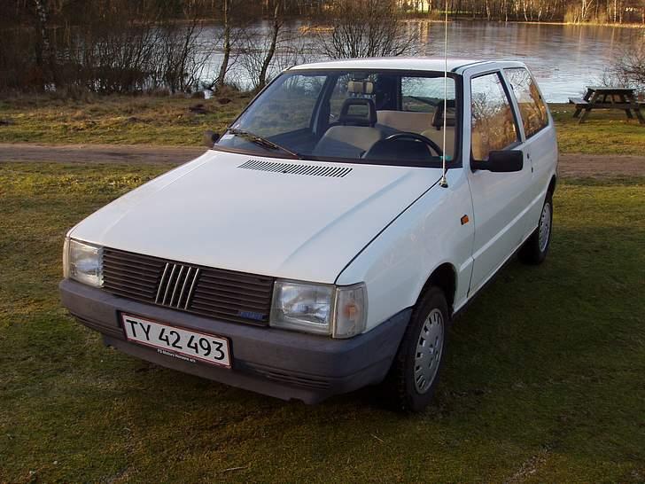 Biler gennem tiden - Solgt
Fiat Uno 60 billede 15