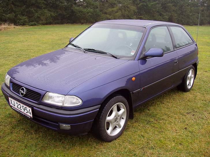 Biler gennem tiden - Opel Astra 1.6 16v Laveret tilbage til forhandler motor defekt billede 34