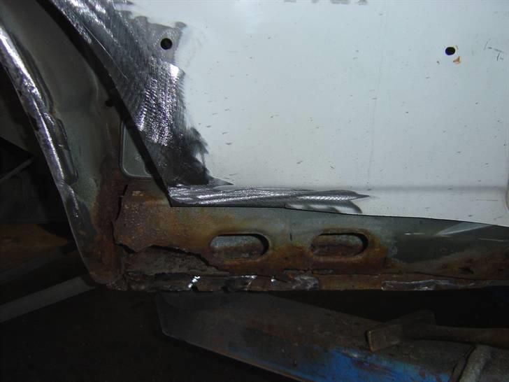 Celica ST165 under genopbygning - Der var også rust i inderpanelet billede 88