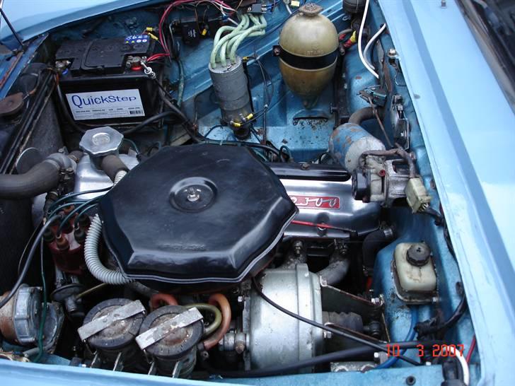 Fiat 1800 B fra 1966 - Ummmm, dejlig motor....Trækker rigtigt godt og lyder rigtigt godt.... billede 36