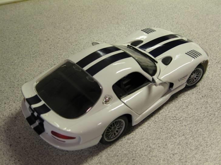 Mine Modelbiler - Dodge Viper GTS-R GT2 - Bburago - 1:18 billede 28