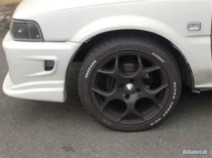 Hvid dæk skrift billede 2