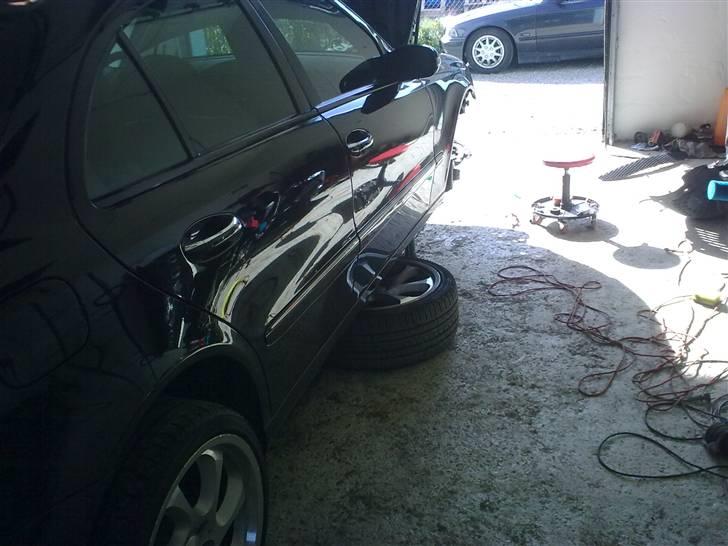 Styling til Mercedes W211 ! - Led lys / AMG NÆSTEN FÆRDIG!!!! - Kleemann Ts7 som sikkerhed :) billede 8