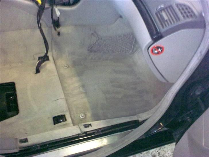 Styling til Mercedes W211 ! - Led lys / AMG NÆSTEN FÆRDIG!!!! - Stadig våde, lige blevet støvsuget billede 12