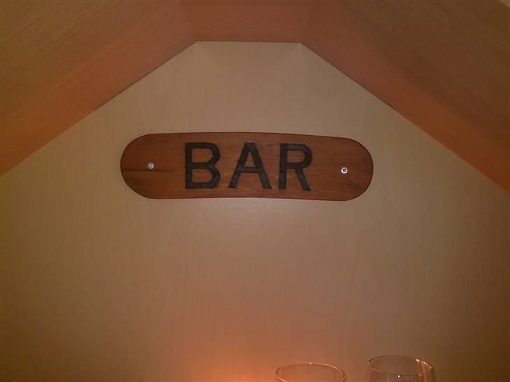 Rottehullet. - Et velforsynet barskab hører til.. billede 6