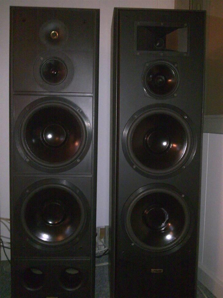 Rottehullet. - Og spiller vi rigtigt højt har jeg 4 stks af dem her... billede 45