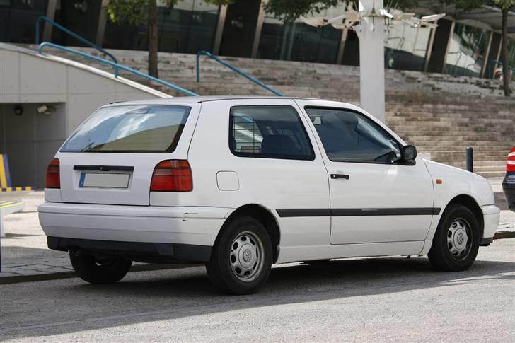 Bilgalleri.dk - Battle !! - 2. battle - Golf III

Original bilen... billede 3