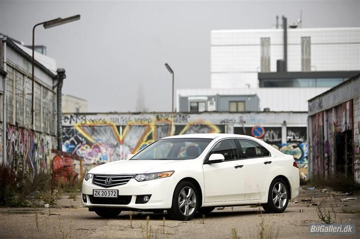 Bilgalleri.dk - Battle !! - 1. battle - Honda Accord

Original bilen... billede 1