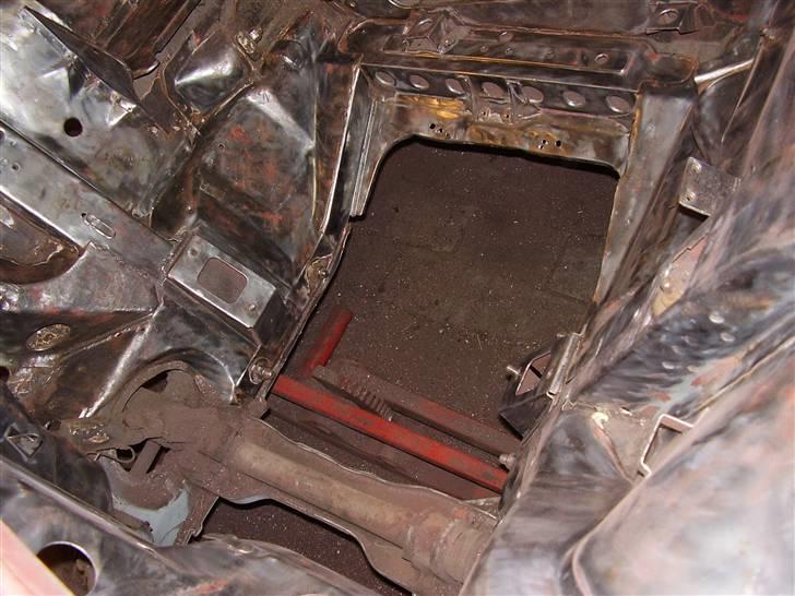 Alfa Romeo Alfetta GTV - Så blev der renset for diverse ting i rummet billede 101