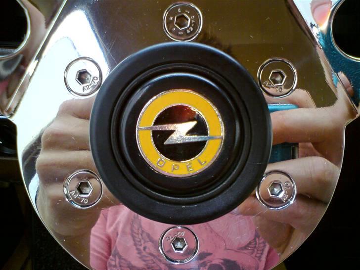 Custom Rat - Så fik jeg lige gejlet hornkontakten med en gammel opel nøglering der lige ku tilpasses så det bare spiller billede 19