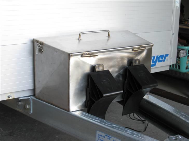 Den ny trailer..1200/960kg. - Før polering. billede 3