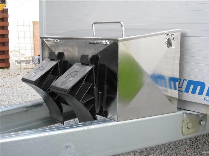 Den ny trailer..1200/960kg. - Efter polering. billede 4