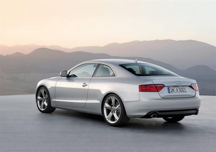 Bilgalleri.dk - Battle !! - 6. Battle - Audi A5

Original bilen... billede 11
