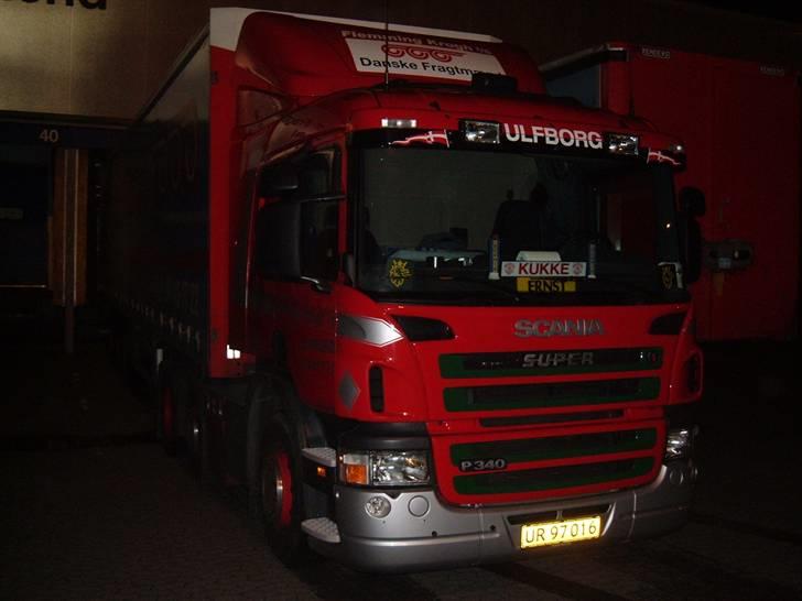 Flemming Krogh I/S Ulfborg - Ålborg.Lillebror har sat fars navneskilt i så han stadig er med på tur! billede 21