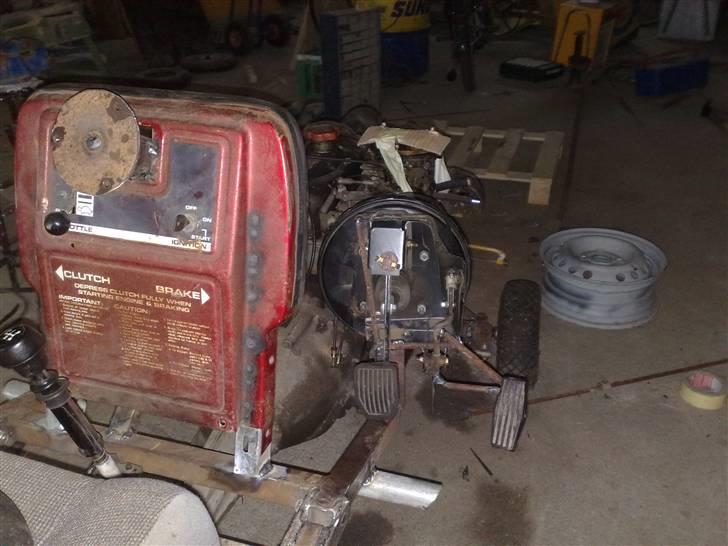 Garden Puller Projekt. - Selvfølgelig skal der vacuumforstærkede hydrauliske bremsere på sådan et svin.. haha billede 9