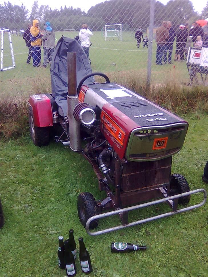 Garden Puller Projekt. - Et billede af vidunderet i Ryttergården på pladsen. billede 13