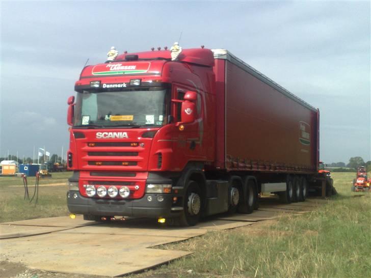 BHO Transport - Scania R500 V8 - Ude og læsse små maskiner i Slagelse på noget Maskinmesse der havde været. billede 26