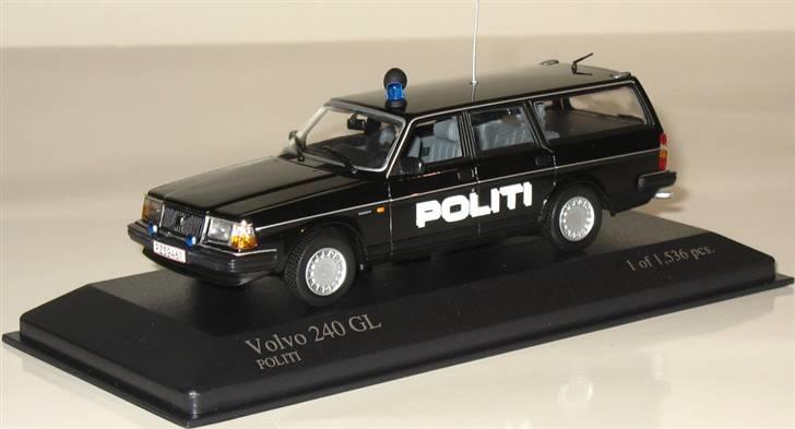 Mine 1:43 modelbiler - Minichamps, 1986 Volvo 240 GL "POLITI" billede 178