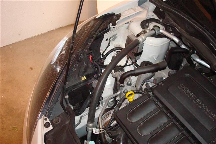 LED Positionslys for Mazda 2 - Har valgt at vise det på højre forlygt da der er mest plads =) billede 1