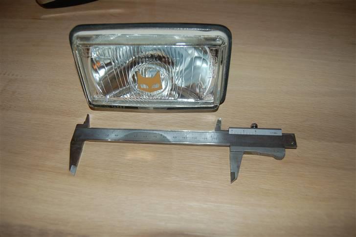 Købt frederacia stump market - S.E.V. Marchal 859 GT glas Mål: 150 x 90 mm billede 10