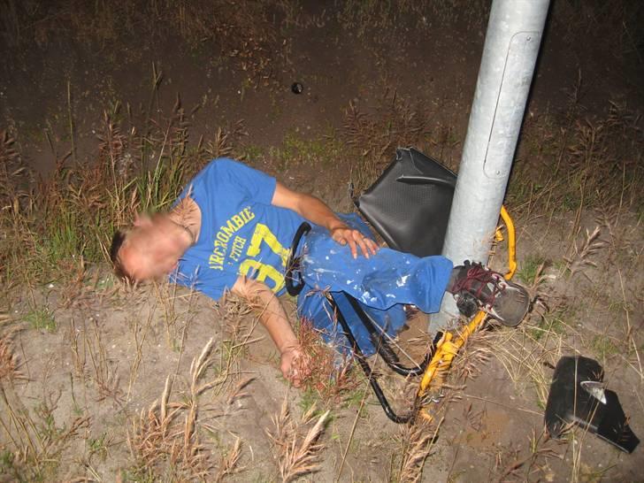 Lidt forskelligt spas og løjer - Crash billede 2