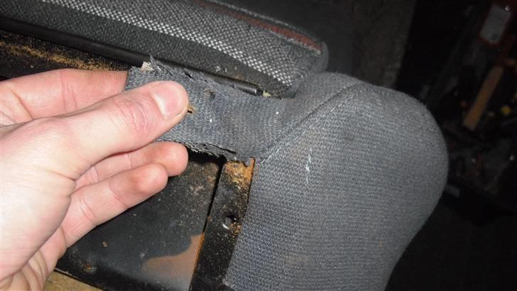 Skifte af pude på recaro sæde billede 5