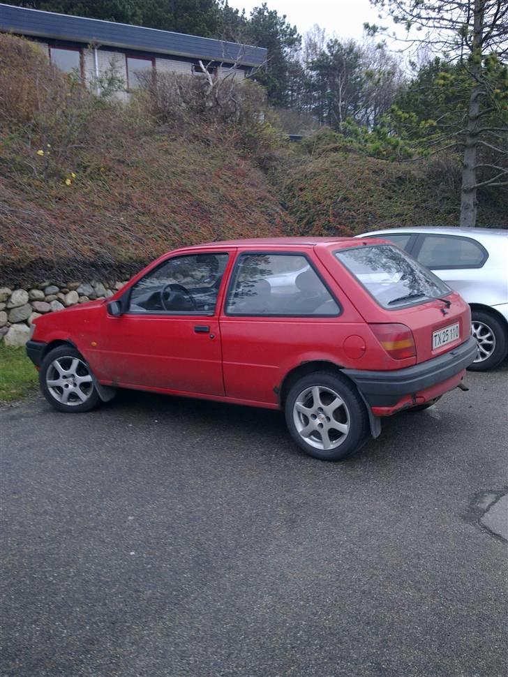 Ford Fiesta 95' billede 3