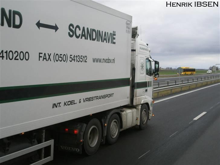 Aktiv Containerservice - Den gik ret godt den Volvo, noget mere end man må kører ;o) billede 85