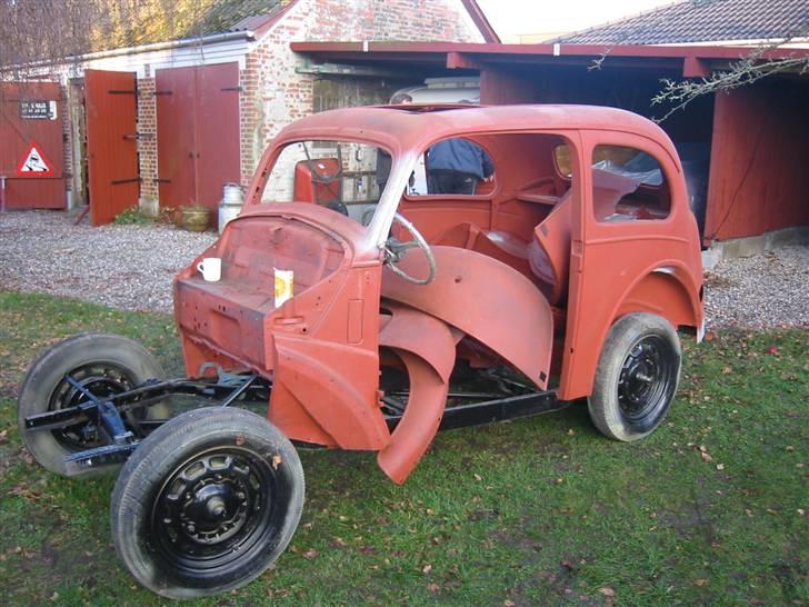 1955 Ford Popular 104E billede 3