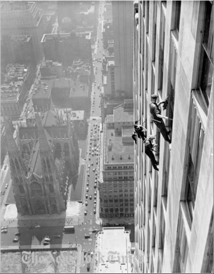 Lunchtime Atop a Skyscraper billede 3