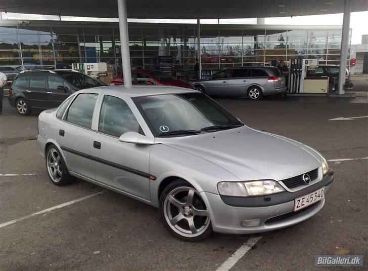 Mine bedste biler vectra b turbo - Vectra b 1,8  115hk
den kan da køre billede 7