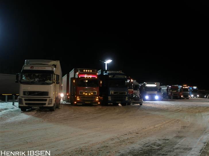 Aktiv Containerservice - Holder ved Tolden i Hirtshals, og så går turen hjem, så vi kan holde weekend.. ;o) billede 175