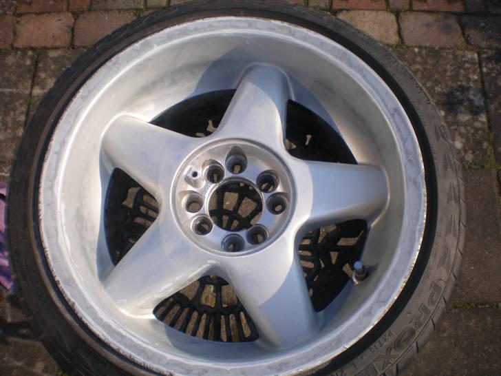 Renovering af fælge take 1 - Første nedslibning, før spartel billede 5