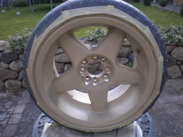 Renovering af fælge take 1 - Første lag primer billede 11