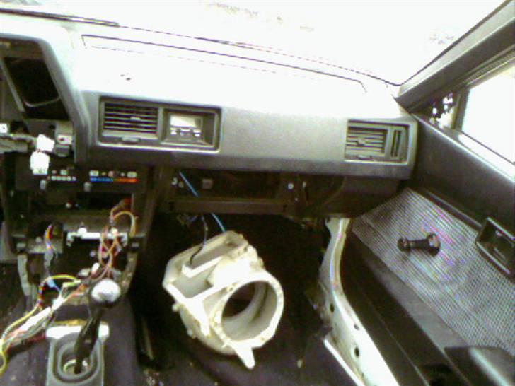 Motorskift til GTI 16v. - Varme apperatet kommer med, da det passer til de nye køler slanger osv.. billede 8