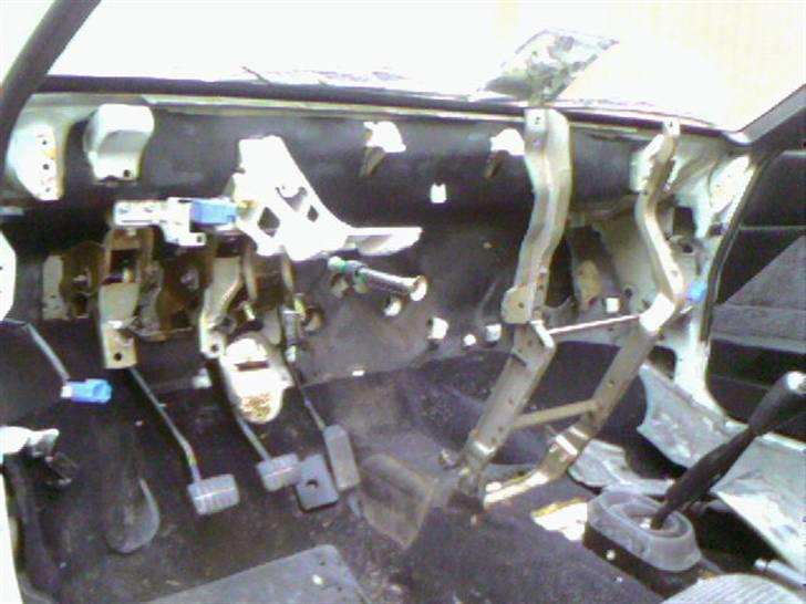 Motorskift til GTI 16v. - Så er det gamle ledningsnet ude.. såå, skal det nye i.. :s billede 11