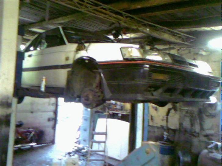 Motorskift til GTI 16v. - Så er hun kommet til vejrs :) billede 18