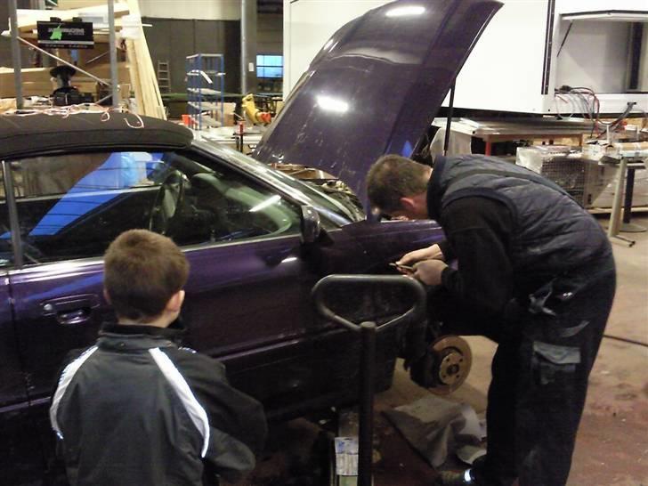 Unsere sommer-auto - Montering af sideblinklys billede 7