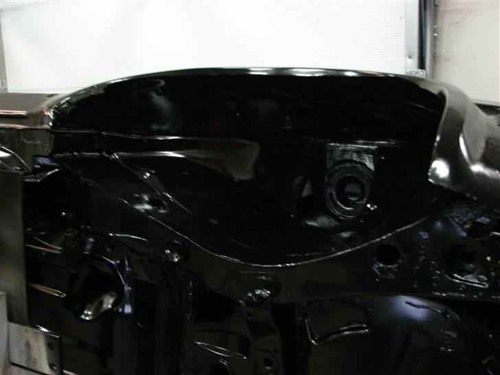 Golf 2 syncro projekt  - D.8-1-10 Bilen er blivet sandblæst for sidste gang og blevet metaliseret og har fået epoxy så den er klar til maler billede 41