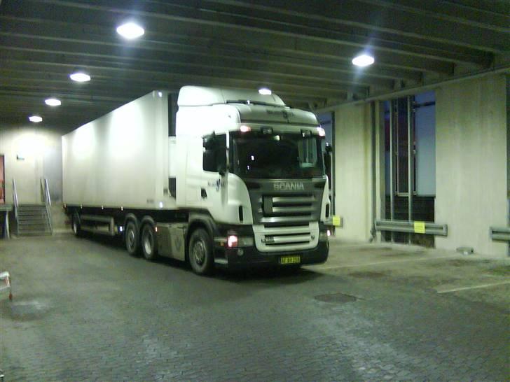 Min Gamle vogn hos J.H.Transport - Læsser af fakta Valby billede 3