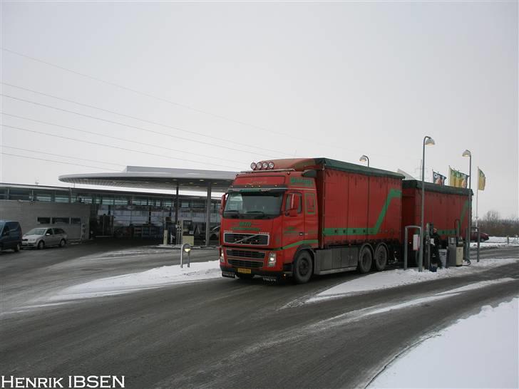 Aktiv Containerservice - Skulle lige ha lidt slik og sodavand med på turen til Sverige billede 193