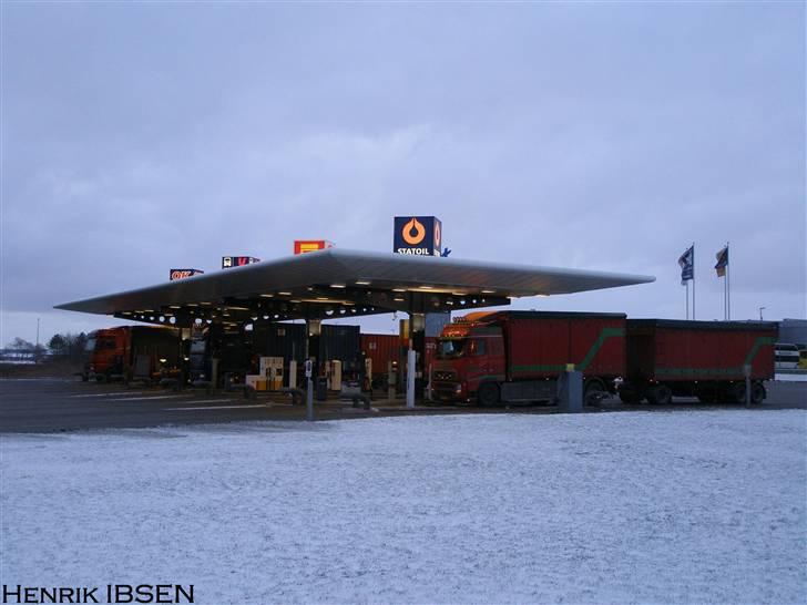 Aktiv Containerservice - Så bliver der tanket op i Køge billede 195